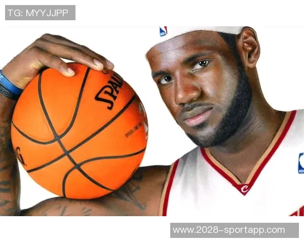 詹姆斯与画家亲密合影庆祝传递兄弟情谊与骄傲之情