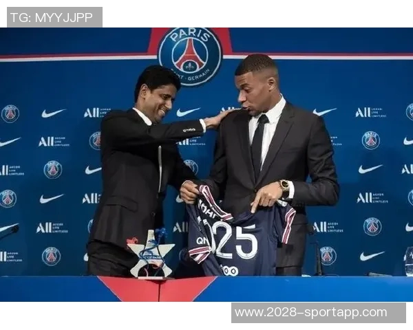 西媒报道姆巴佩对科纳特与于帕的评价称两人都是顶级球员