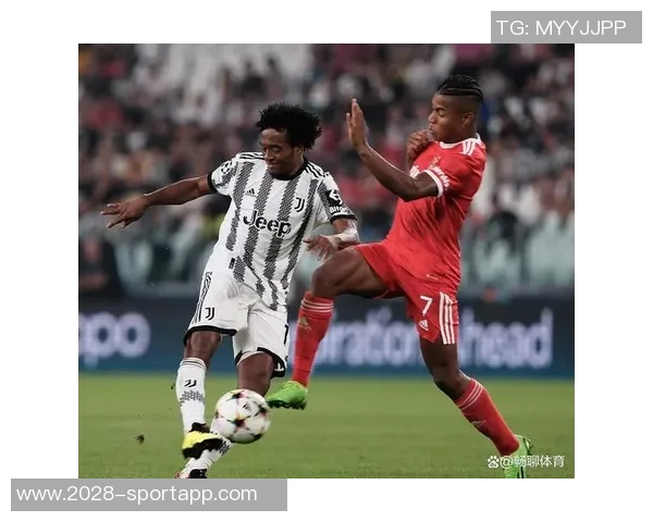 尤文等豪门瞄准本菲卡17岁后卫福尔莫索穆帅称其为新一代小麦 尤文等豪门瞄准本菲卡17岁后卫福尔莫索穆帅称其为新一代小麦