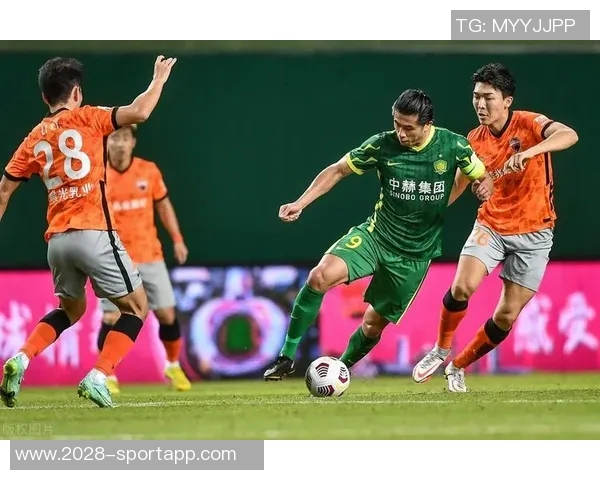 贝尔巴托夫谈舍什科跑位技巧与沟通重要性建议队友积极要球 贝尔巴托夫谈舍什科跑位技巧与沟通重要性建议队友积极要球